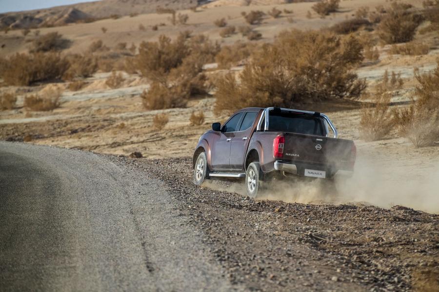  Nissan Navara Double Cab 2017 года  (CN) (фото 4 из 7)